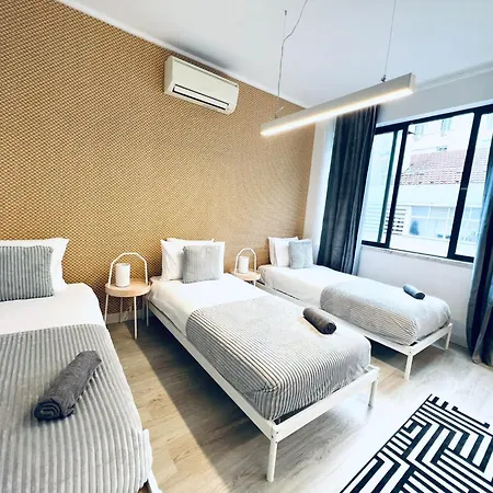Luxury Rooms, Ideal For Tourists Ostello Lisbona
