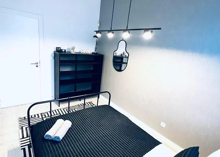 Luxury Rooms, Ideal For Tourists *