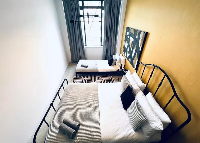 Luxury Rooms, Ideal For Tourists Hostel *
