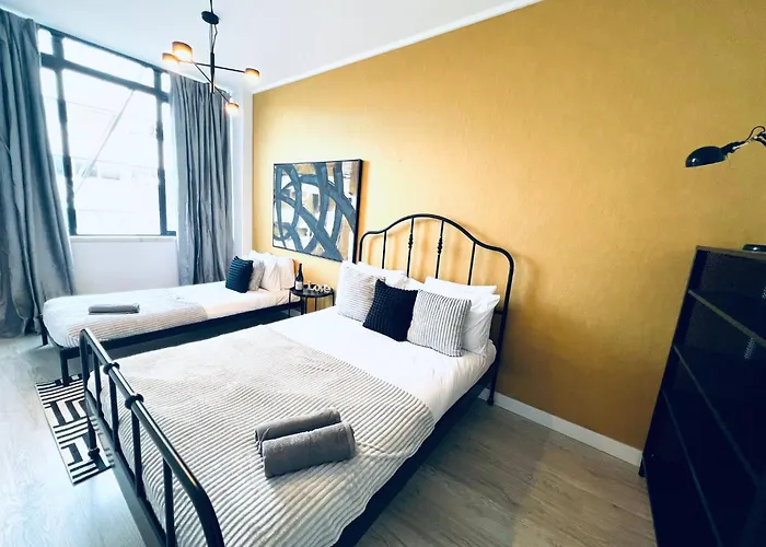 Hostel Luxury Rooms, Ideal For Tourists *