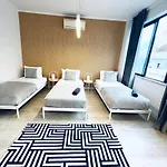 Luxury Rooms, Ideal For Tourists *