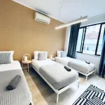 Luxury Rooms, Ideal For Tourists אכסניה ליסבון