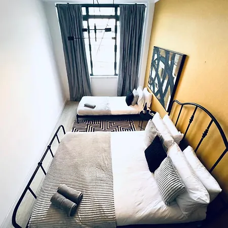 Luxury Rooms, Ideal For Tourists Lisbon