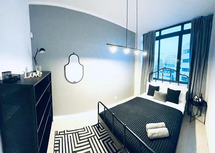 Luxury Rooms, Ideal For Tourists אכסניה *