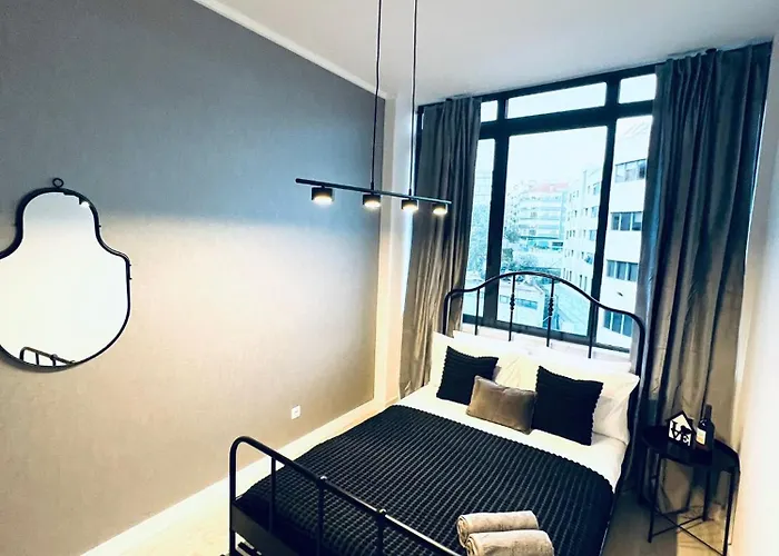 Luxury Rooms, Ideal For Tourists *