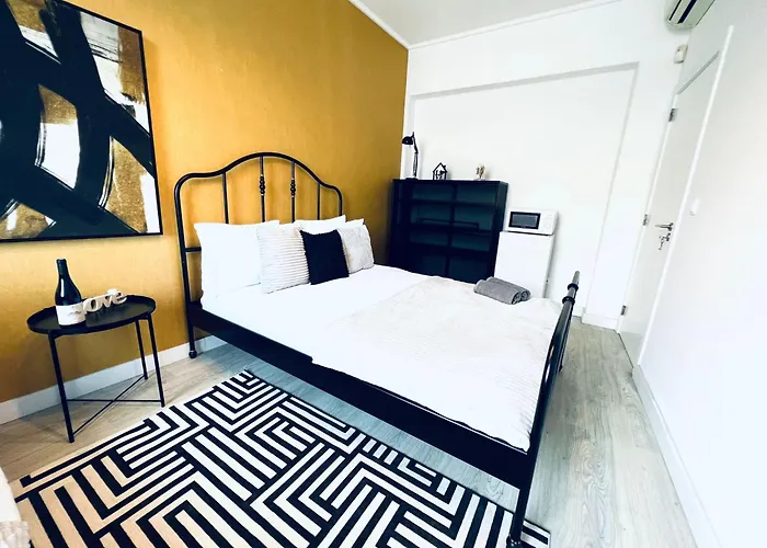 Luxury Rooms, Ideal For Tourists
