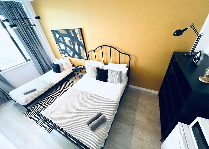 אכסניה Luxury Rooms, Ideal For Tourists