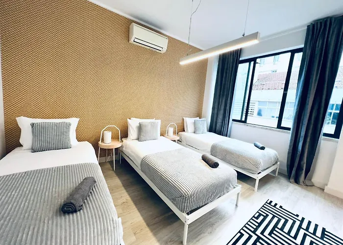 Luxury Rooms, Ideal For Tourists אכסניה ליסבון